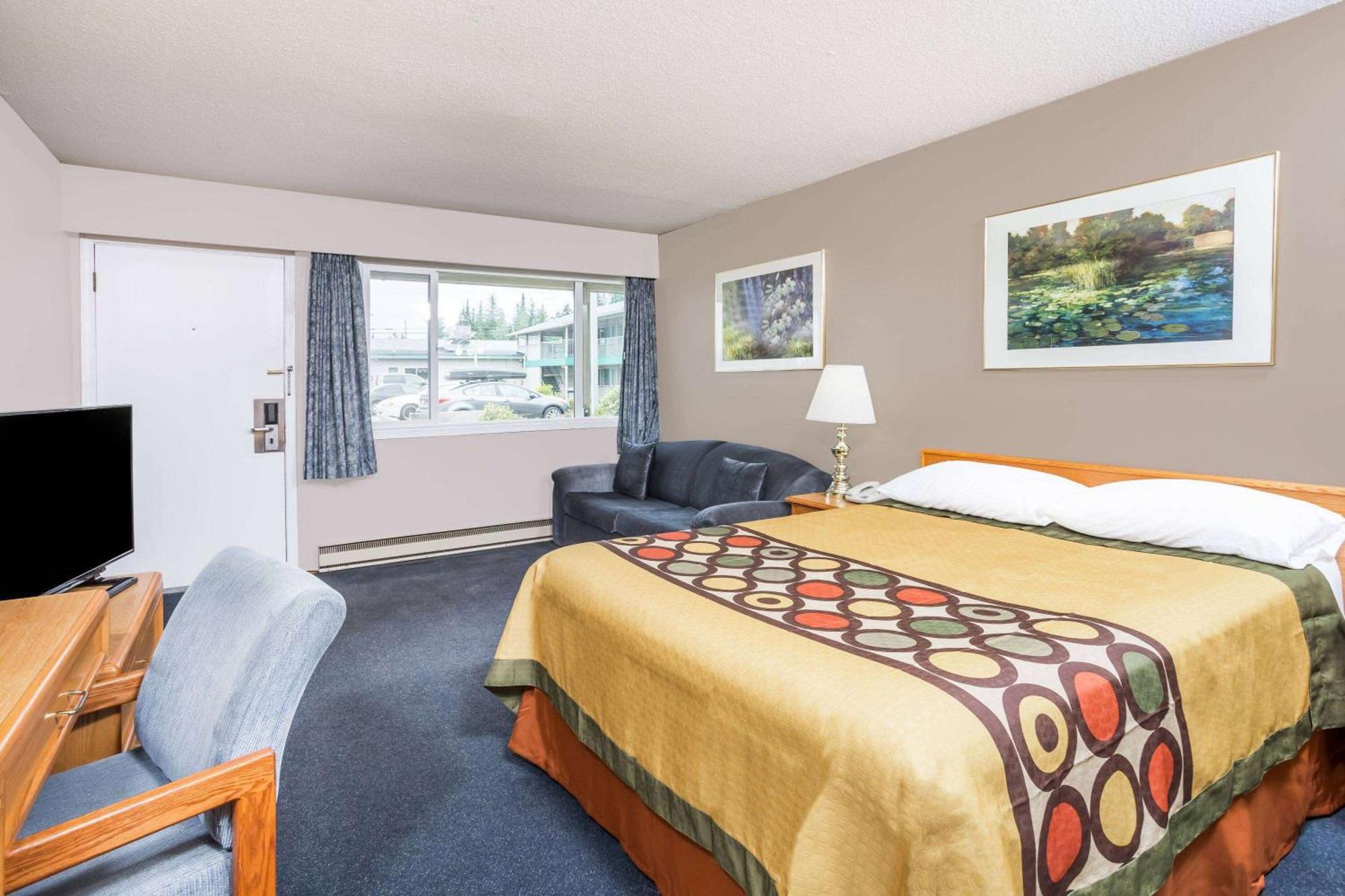 Super 8 By Wyndham Quesnel Bc Hotel Kültér fotó
